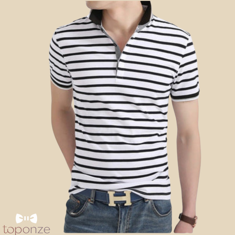 Pólo Masculino Clássico às Riscas Pretas e Brancas